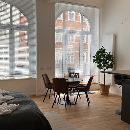 Neu! City-Loft-Apartment Im Goethe Palais I 5P I Lift I Parkplatz I Zentrum I Helios Aue  Exteriör bild