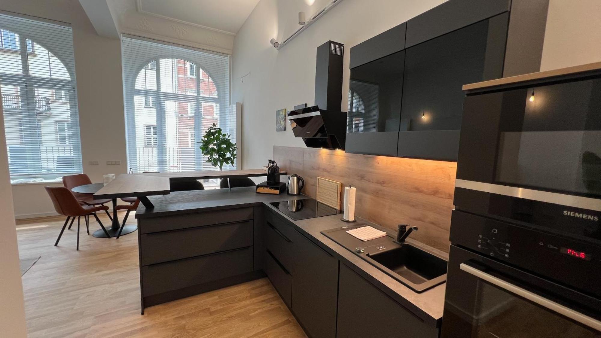 Neu! City-Loft-Apartment Im Goethe Palais I 5P I Lift I Parkplatz I Zentrum I Helios Aue  Exteriör bild