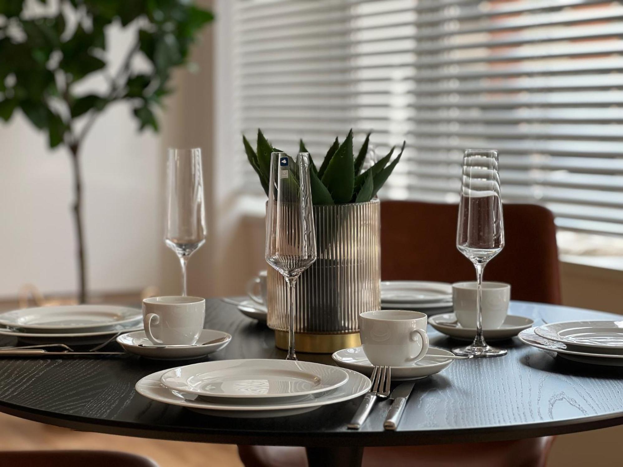 Neu! City-Loft-Apartment Im Goethe Palais I 5P I Lift I Parkplatz I Zentrum I Helios Aue  Exteriör bild